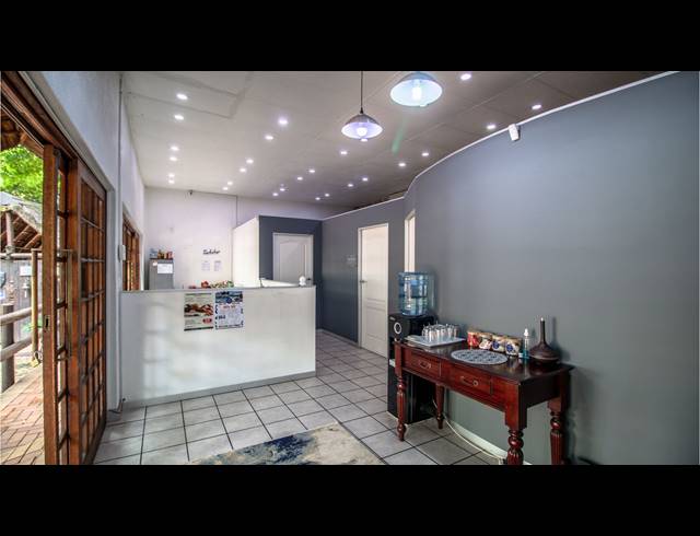 1,500M² BED & BREAKFAST FOR SALE IN ORIEL